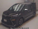 Toyota Voxy ZRR80W