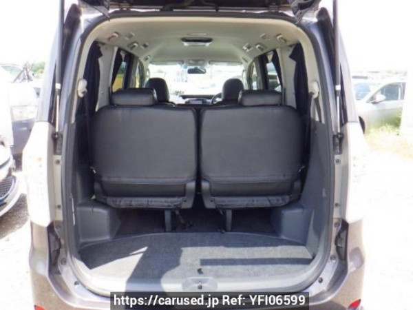 Used 2010 AT toyota noah ZRR70G Image[8]