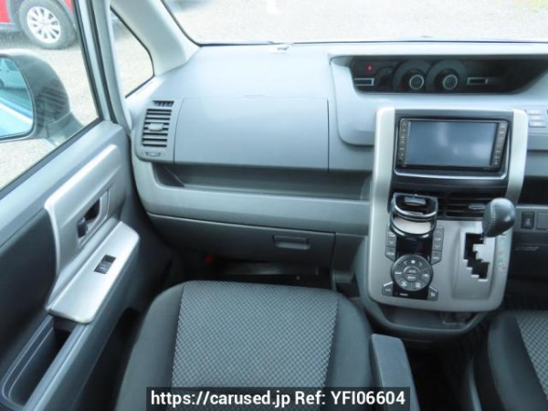 Used 2007 AT toyota noah ZRR75W Image[24]