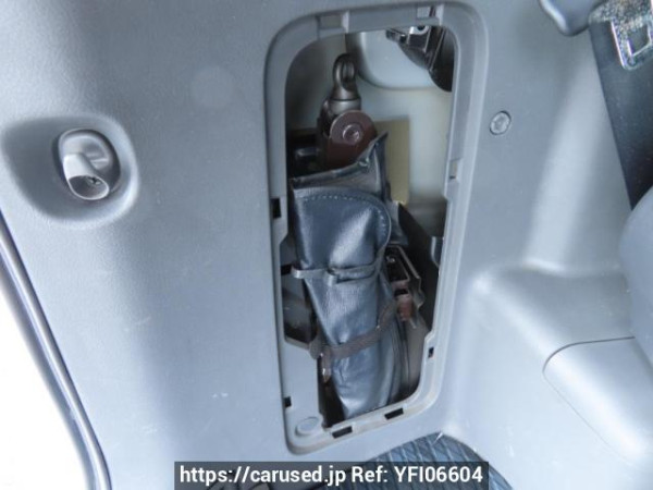 Used 2007 AT toyota noah ZRR75W Image[49]