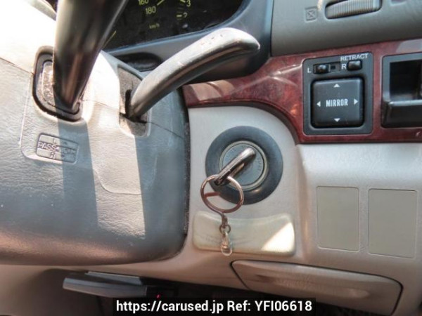 Used 1999 AT toyota hiace-regius RCH41W Image[21]