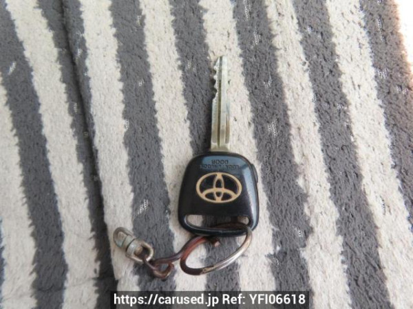 Used 1999 AT toyota hiace-regius RCH41W Image[23]
