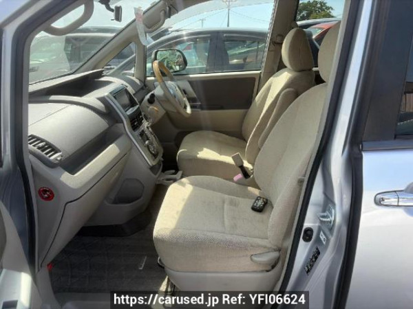 Used 2009 AT toyota noah ZRR75W Image[9]