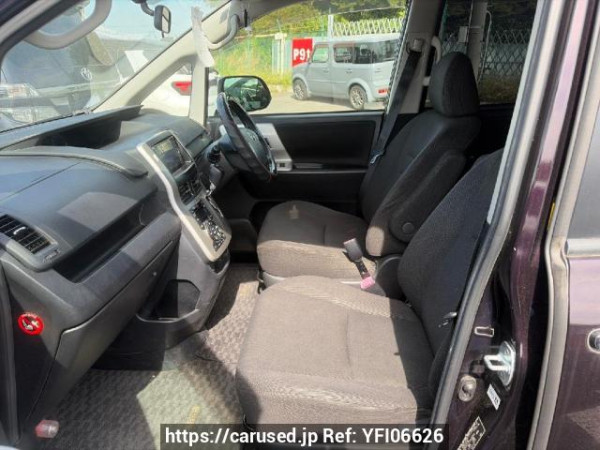 Used 2013 AT toyota noah ZRR70G Image[8]