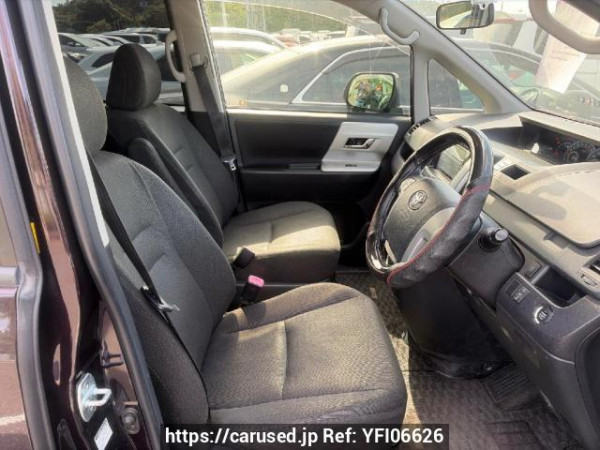 Used 2013 AT toyota noah ZRR70G Image[10]