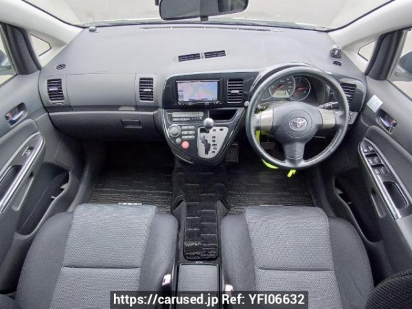 Used 2005 AT toyota wish ZNE10G Image[17]