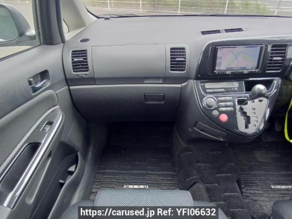 Used 2005 AT toyota wish ZNE10G Image[18]