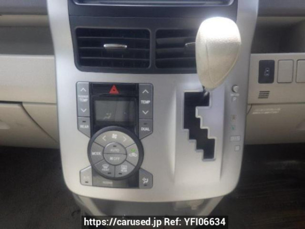 Used 2007 AT toyota noah ZRR70G Image[20]