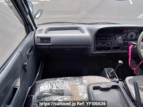 Used 1999 MT toyota hiace-van RZH112V Image[18]