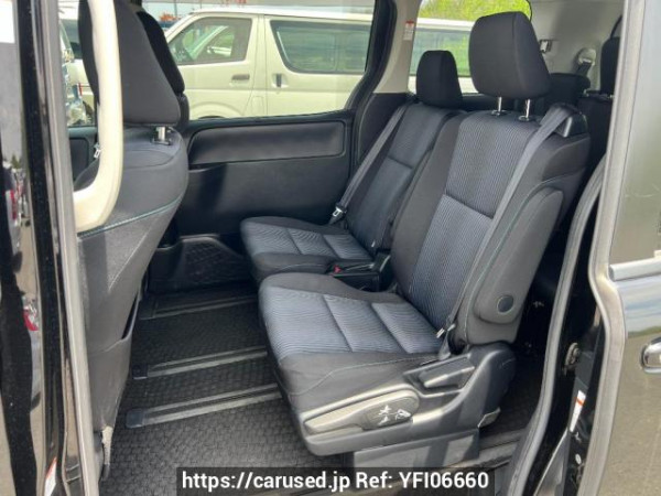 Used 2014 AT toyota noah ZRR85W Image[14]