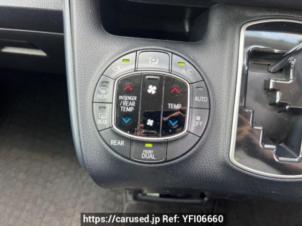 Used 2014 AT toyota noah ZRR85W Image[18]