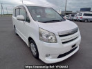 Toyota Noah ZRR75W