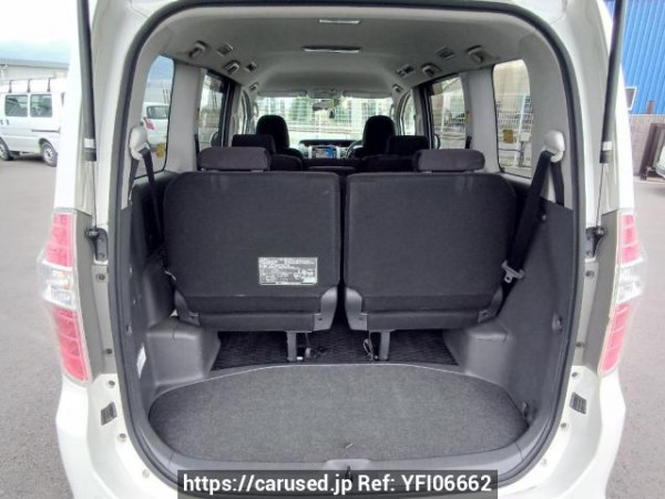 Used 2008 AT toyota noah ZRR75W Image[8]