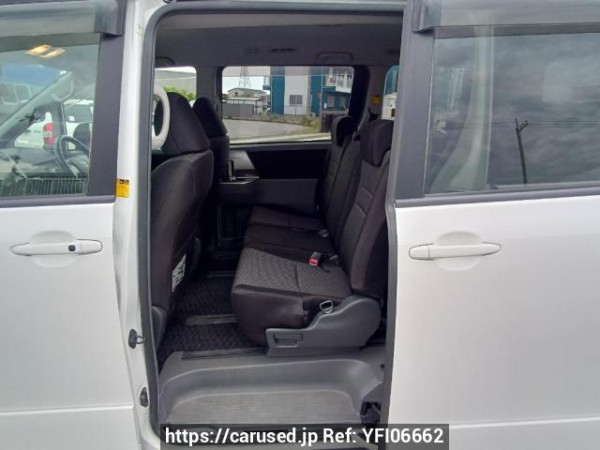 Used 2008 AT toyota noah ZRR75W Image[15]