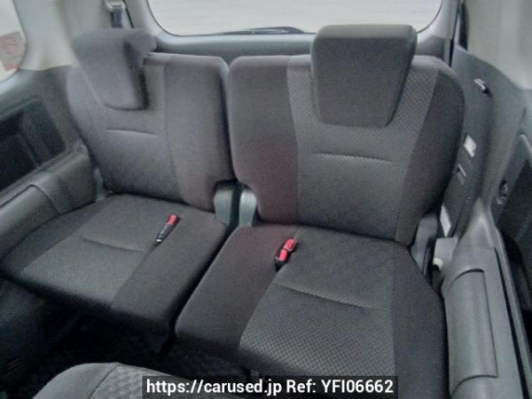 Used 2008 AT toyota noah ZRR75W Image[16]