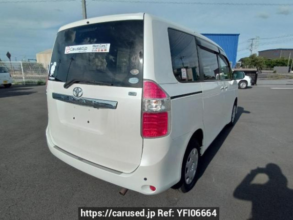 Used 2009 AT toyota noah ZRR75G Image[6]