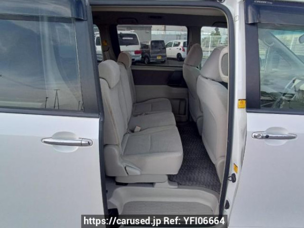 Used 2009 AT toyota noah ZRR75G Image[14]