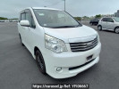 Toyota Noah ZRR70G