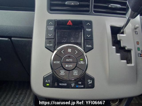 Used 2012 AT toyota noah ZRR70G Image[21]