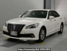 Toyota Crown Hybrid AWS210