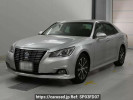 Toyota Crown Hybrid AWS210