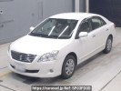Toyota Premio ZRT261