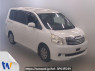 Used 2013 AT toyota noah ZRR70G Image[0]