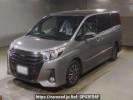 Toyota Noah ZRR80W