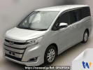 Toyota Noah ZRR80G