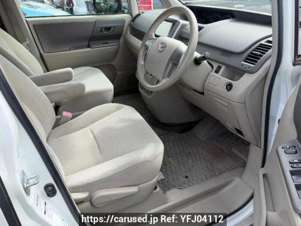 Used 2009 AT toyota noah ZRR75G Image[12]
