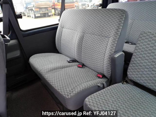 Used 2000 AT toyota hiace-wagon RZH111G Image[17]