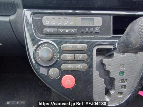 Used 2003 AT toyota wish ZNE10G Image[21]