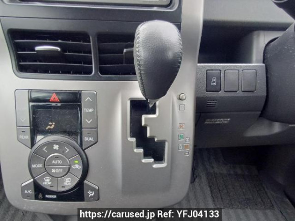 Used 2008 AT toyota noah ZRR70W Image[23]