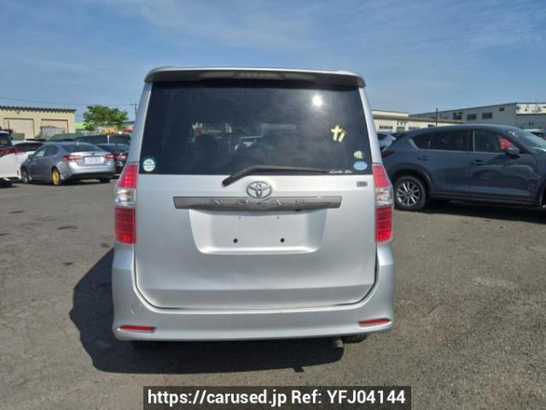 Used 2009 AT toyota noah ZRR75W Image[5]