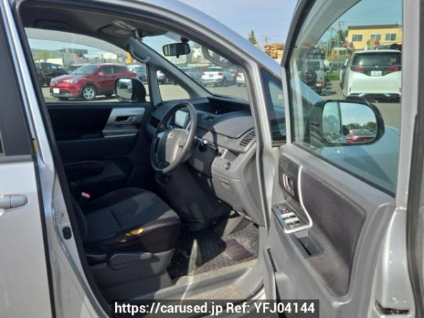 Used 2009 AT toyota noah ZRR75W Image[12]