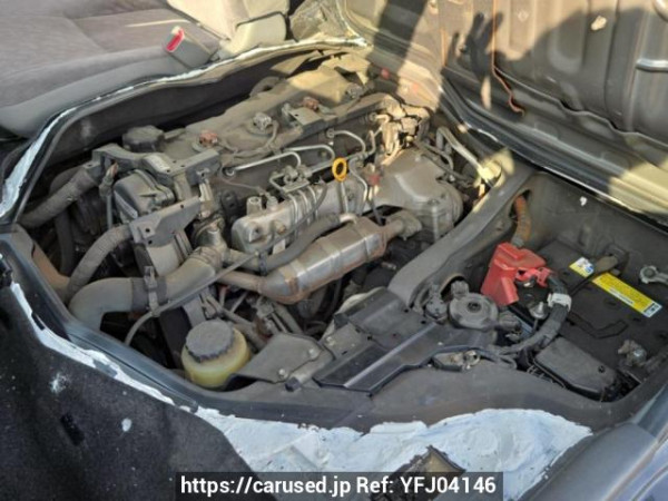 Used 2005 AT toyota regiusace-van KDH205V Image[9]
