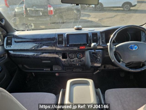 Used 2005 AT toyota regiusace-van KDH205V Image[16]