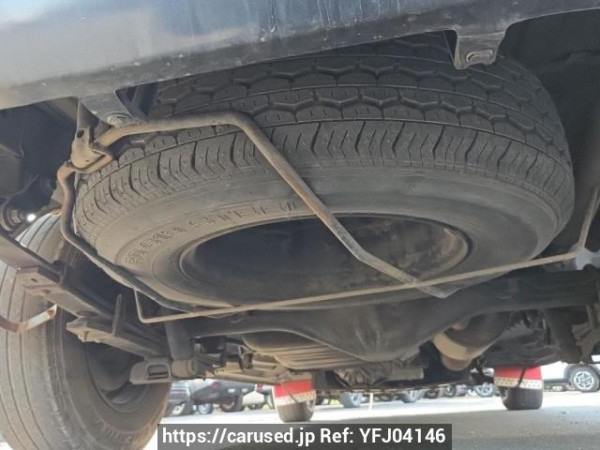 Used 2005 AT toyota regiusace-van KDH205V Image[35]