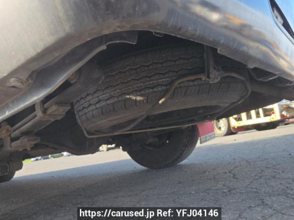 Used 2005 AT toyota regiusace-van KDH205V Image[36]
