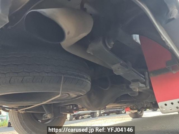 Used 2005 AT toyota regiusace-van KDH205V Image[37]