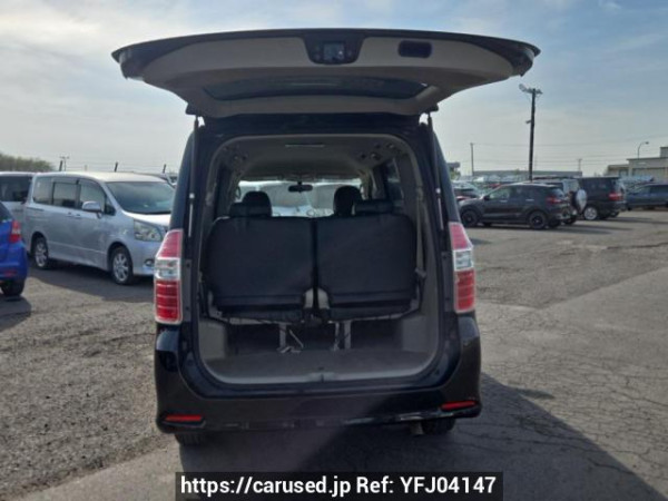 Used 2009 AT toyota noah ZRR75W Image[8]