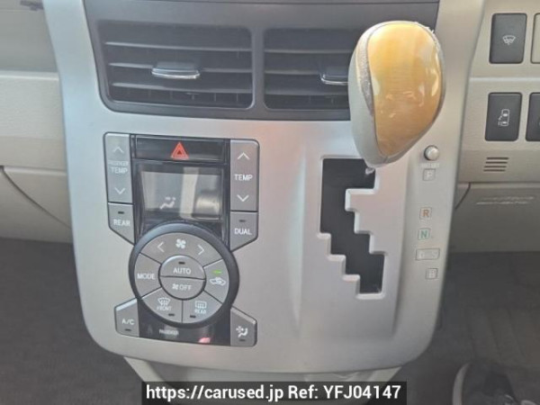 Used 2009 AT toyota noah ZRR75W Image[22]