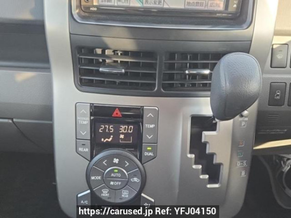 Used 2007 AT toyota noah ZRR75G Image[21]