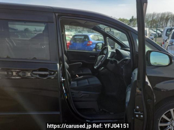 Used 2014 AT toyota noah ZRR85W Image[12]