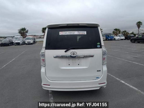 Used 2013 AT toyota voxy ZRR70W Image[5]
