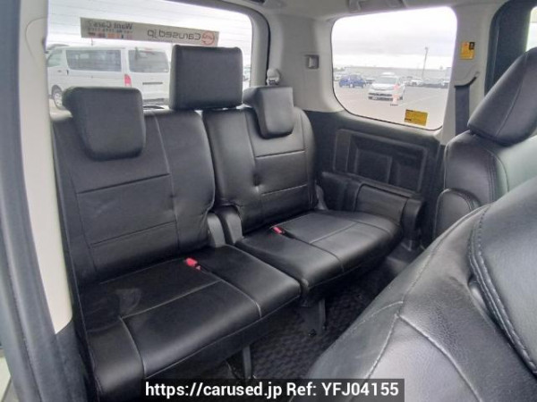 Used 2013 AT toyota voxy ZRR70W Image[17]