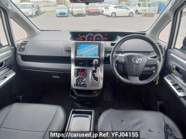 Used 2013 AT toyota voxy ZRR70W Image[19]
