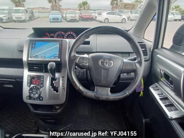 Used 2013 AT toyota voxy ZRR70W Image[21]
