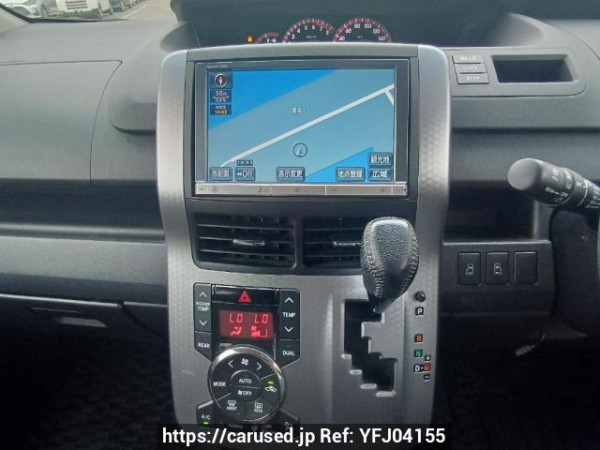 Used 2013 AT toyota voxy ZRR70W Image[22]