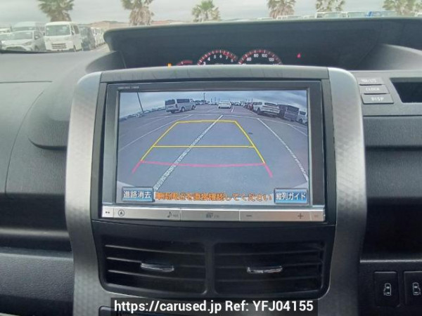 Used 2013 AT toyota voxy ZRR70W Image[24]